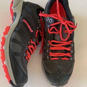 Columbia Montrail Waterproof Hiking Shoe Size 9